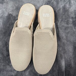 Eileen Fisher women  Beige Loafers